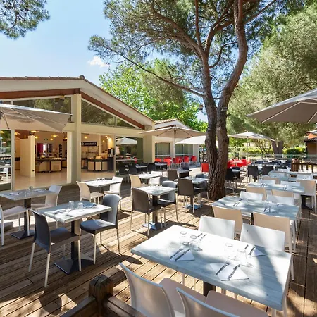 Sowell Family Cap D'agde 4*