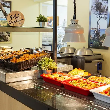 Sowell Family Cap D'agde