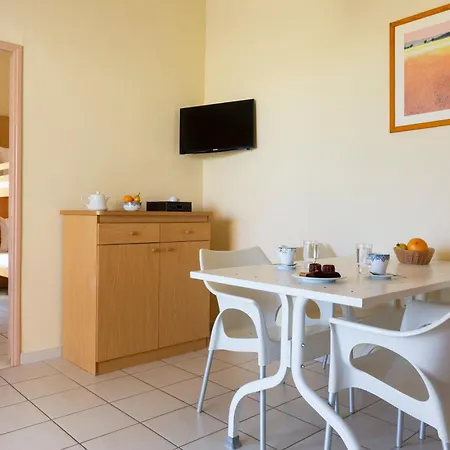 Sowell Family Cap D'agde アパートホテル 4*