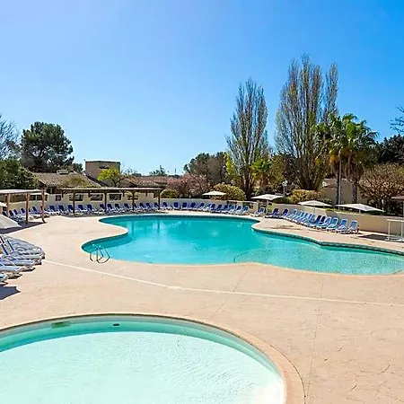 Sowell Family Cap D'agde 4*